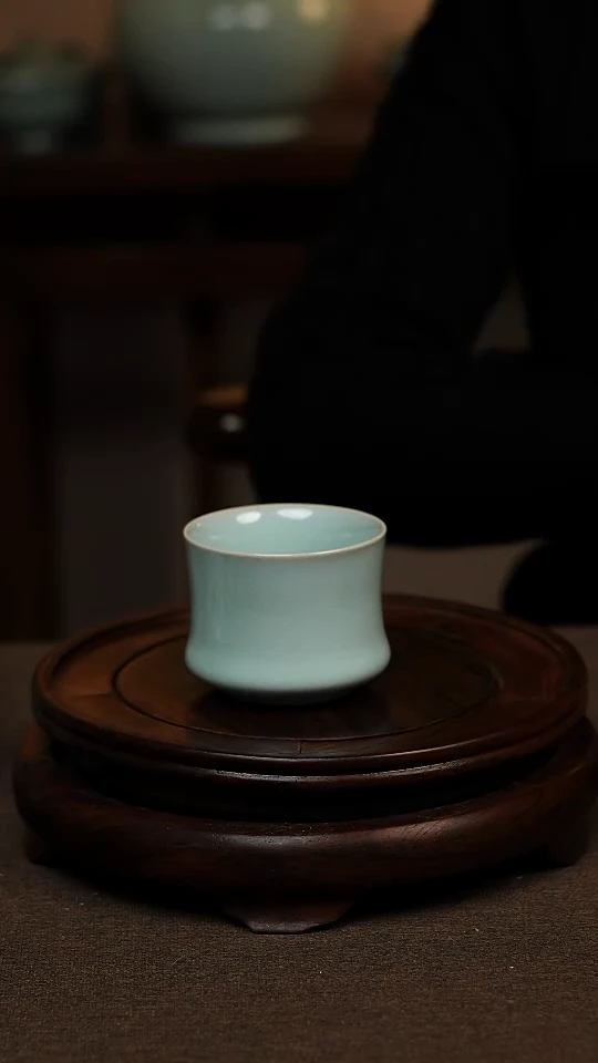 瓷片天青色全手工束腰杯90ml微瑕不带礼盒