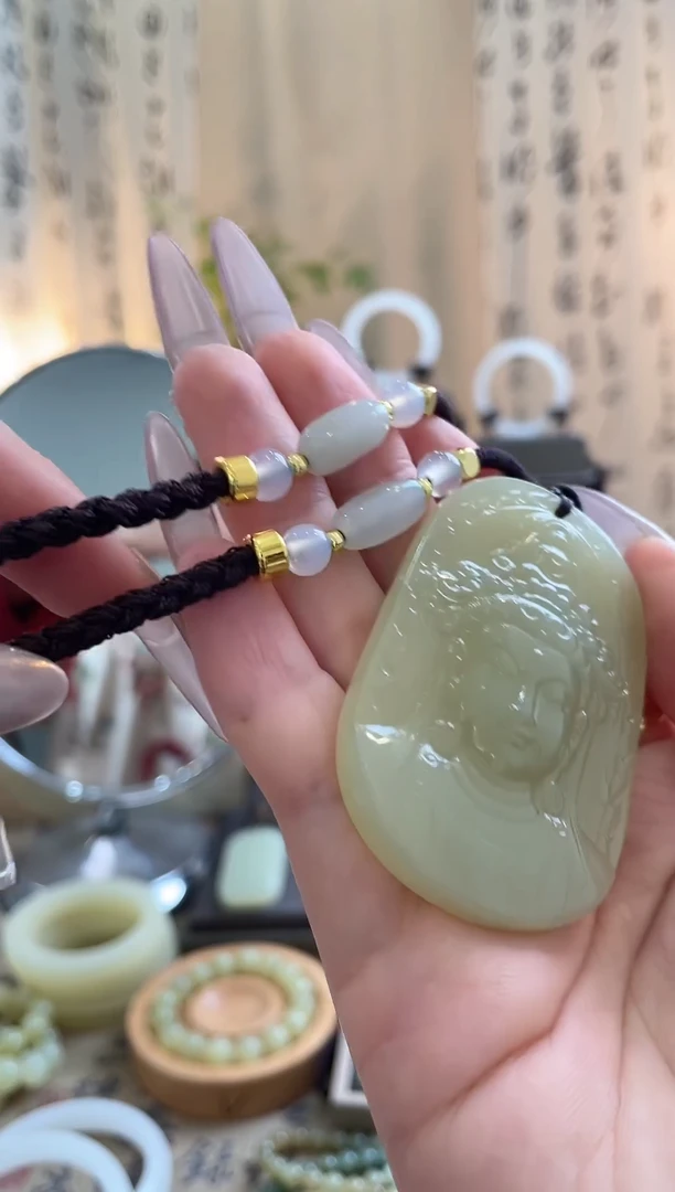 和田玉未镶嵌吊坠(赠链)观音牌子
