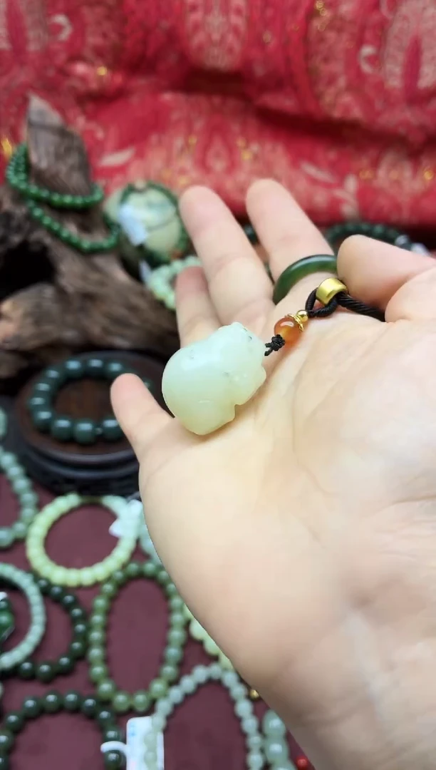 未镶嵌手链和田玉貔貅黄口青花