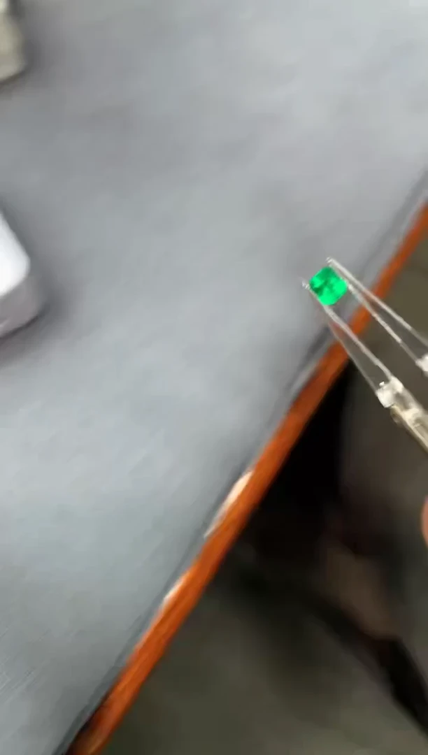 裸石祖母绿0.72ct 21