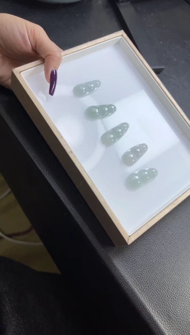 未镶嵌挂件翡翠多样性发一件R703118