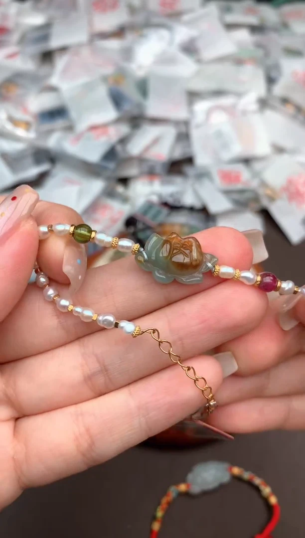 未镶嵌挂件翡翠—