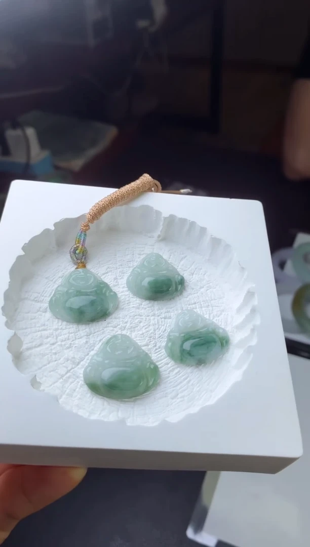 吊坠(不含链)未镶嵌翡翠缅甸天然翡翠佛公吊坠 多样性发一