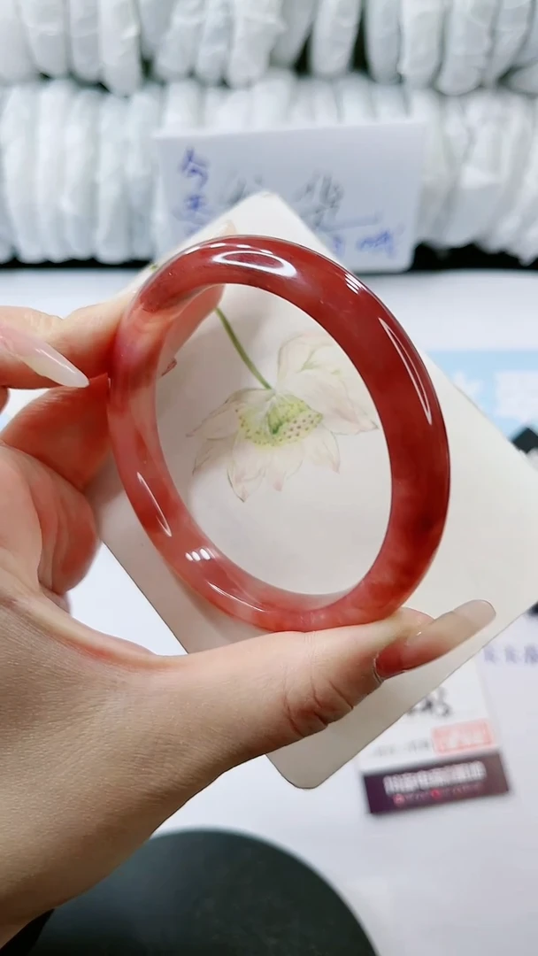 【闪购商品】石英质玉手镯未镶嵌多样性发货L243