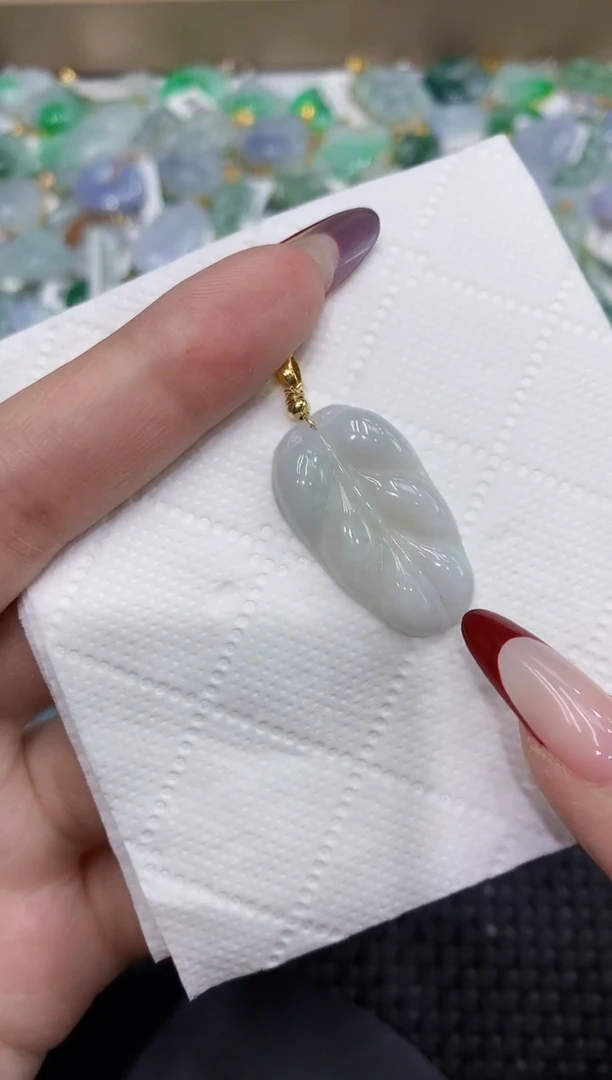 颈饰未镶嵌翡翠1