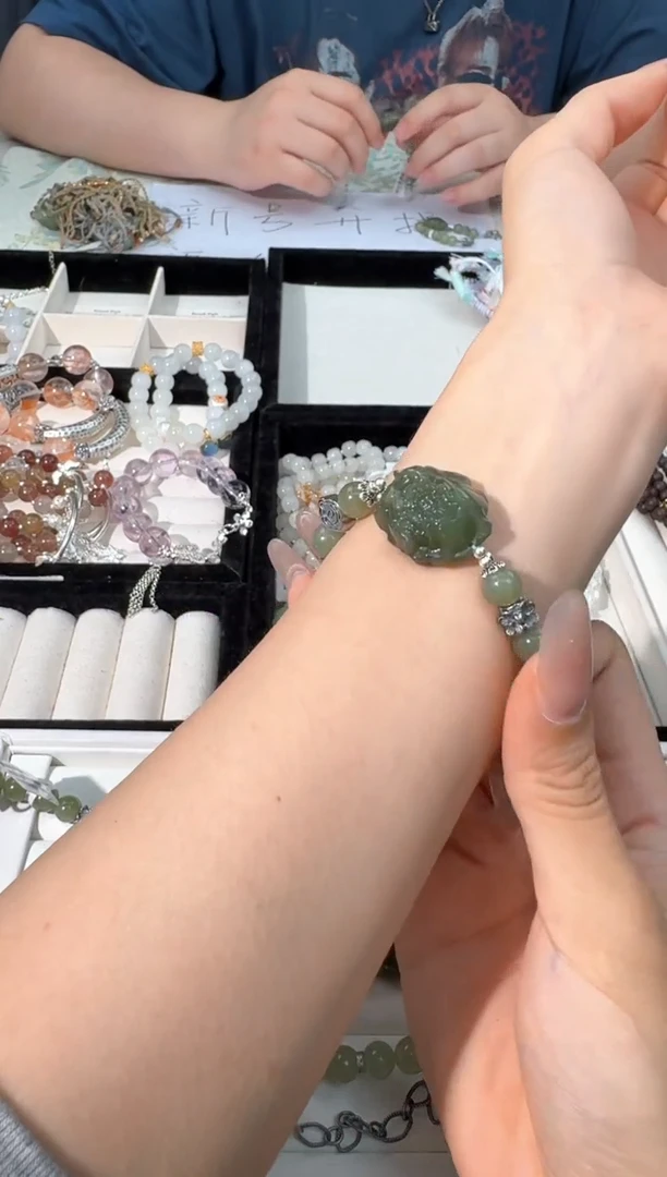 手链未镶嵌和田玉I055和田玉花花链条款