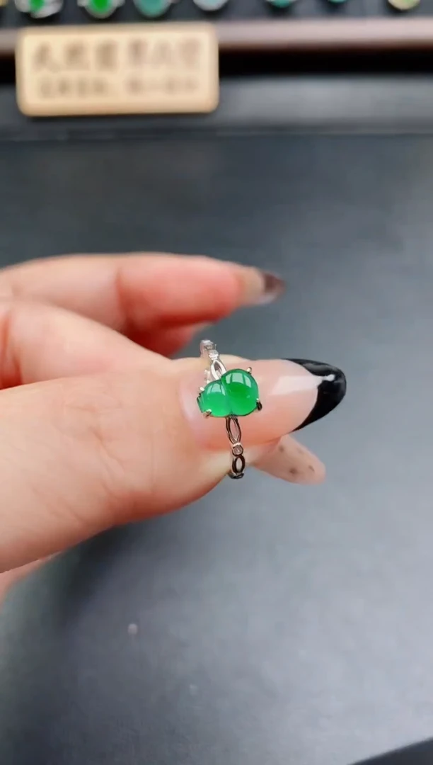 银S925镶嵌戒指翡翠1