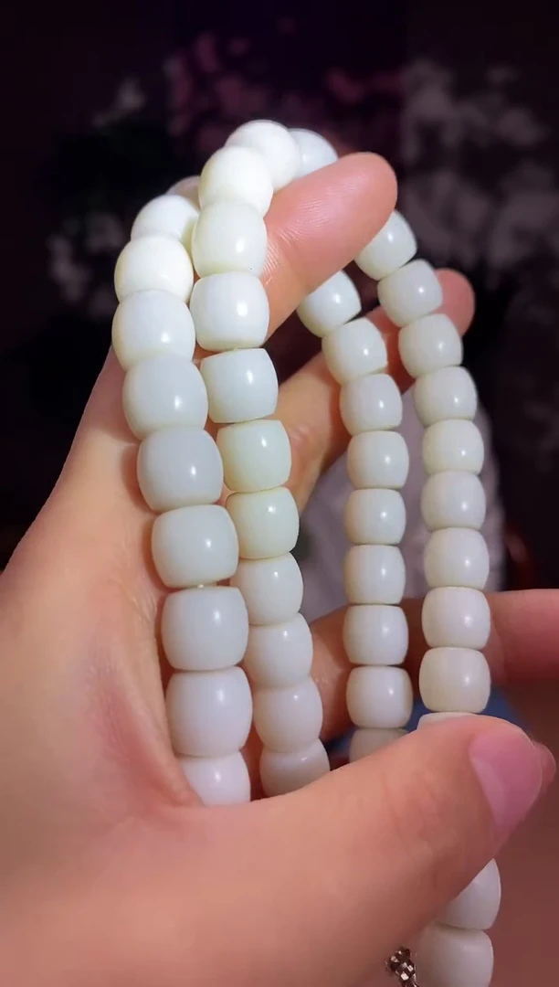 和田玉未镶嵌颈饰d512