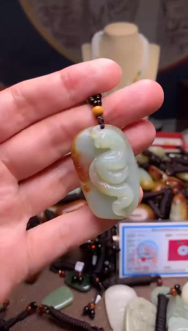 颈饰未镶嵌和田玉新疆料青海料清水和田玉吊坠