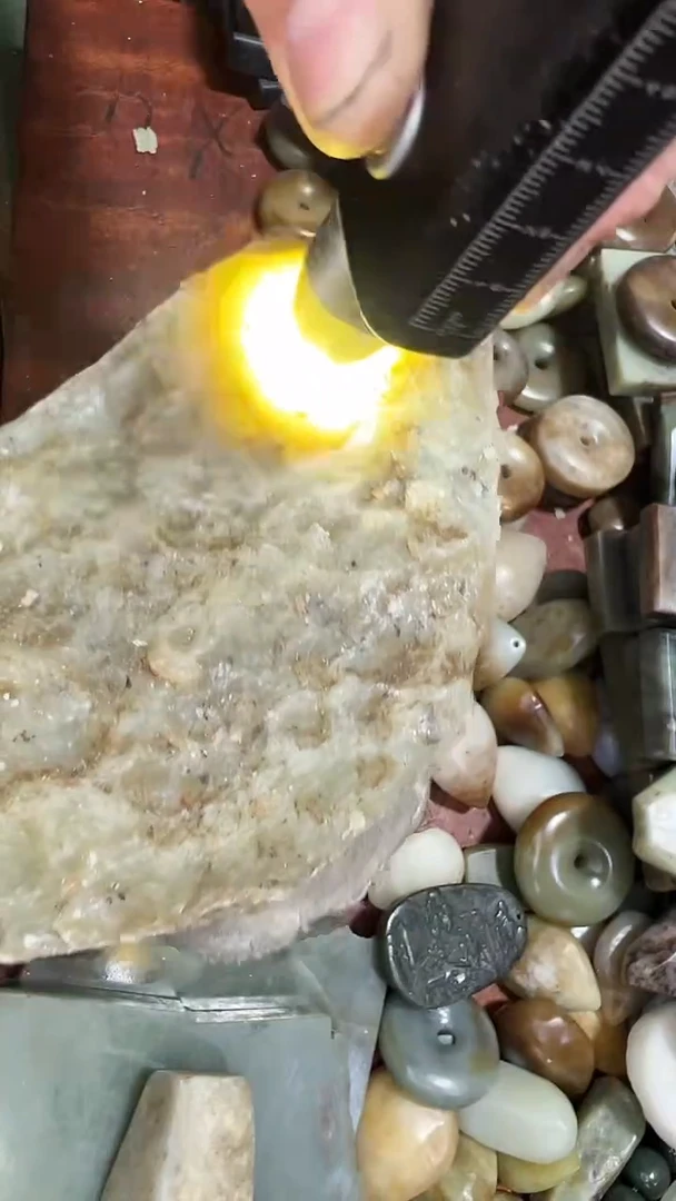 未镶嵌和田玉珠宝半成品1