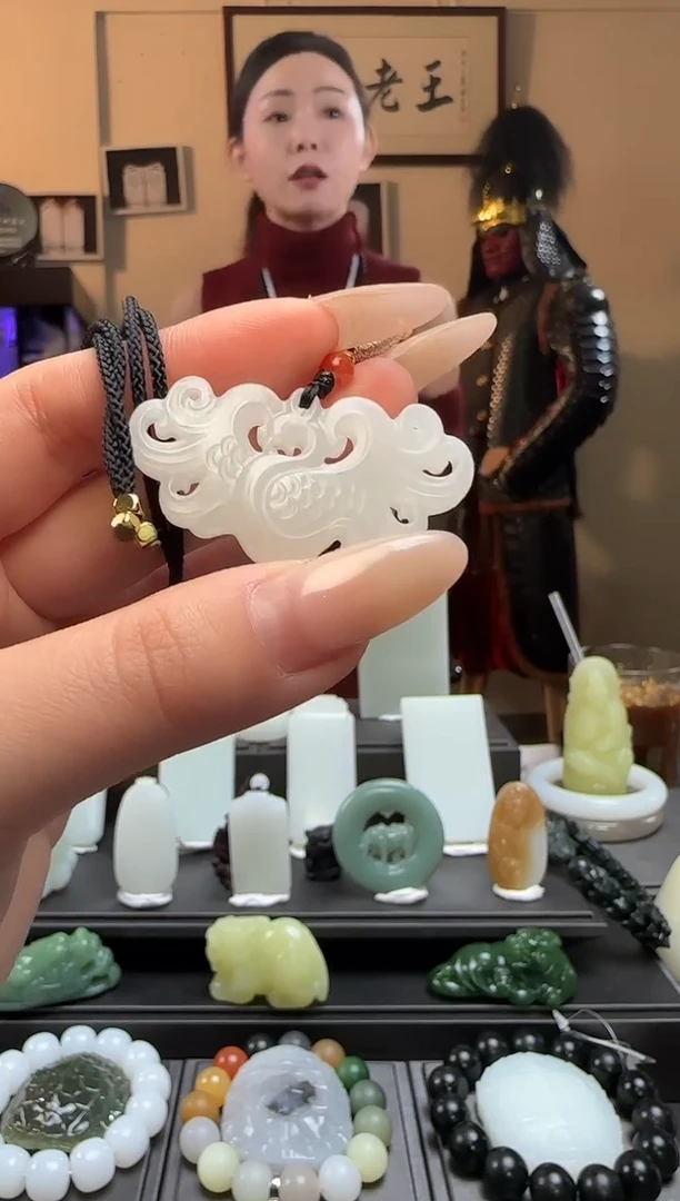 【闪购商品】和田玉白玉凤未镶嵌吊坠