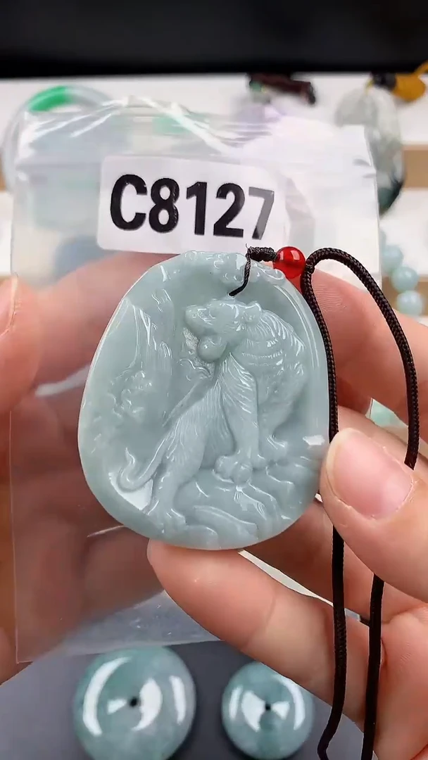 颈饰未镶嵌翡翠天然翡翠吊坠挂件