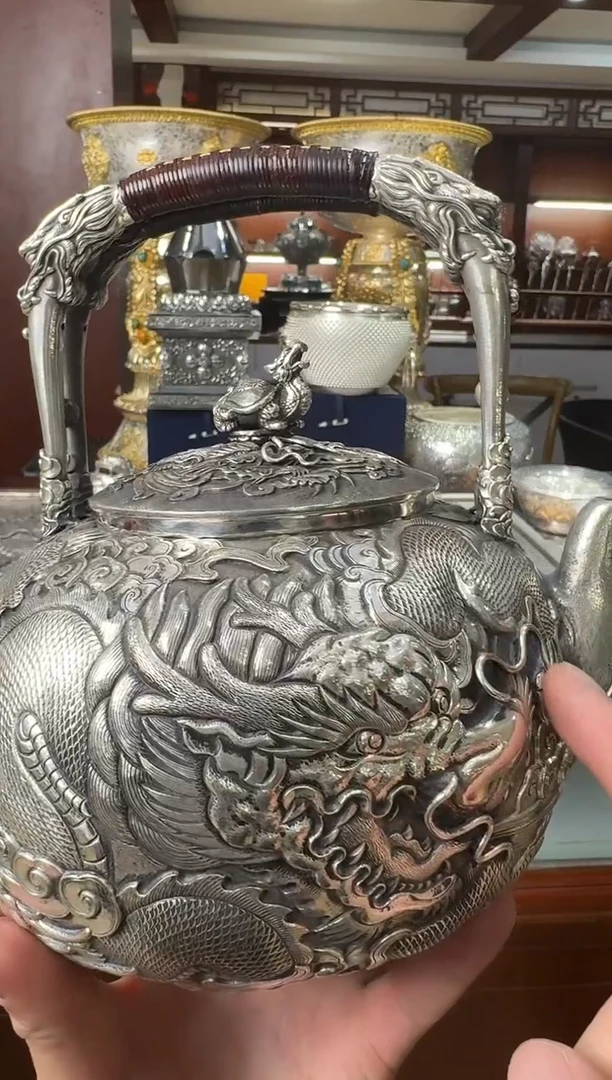 抱*省大师足银高工龙壶