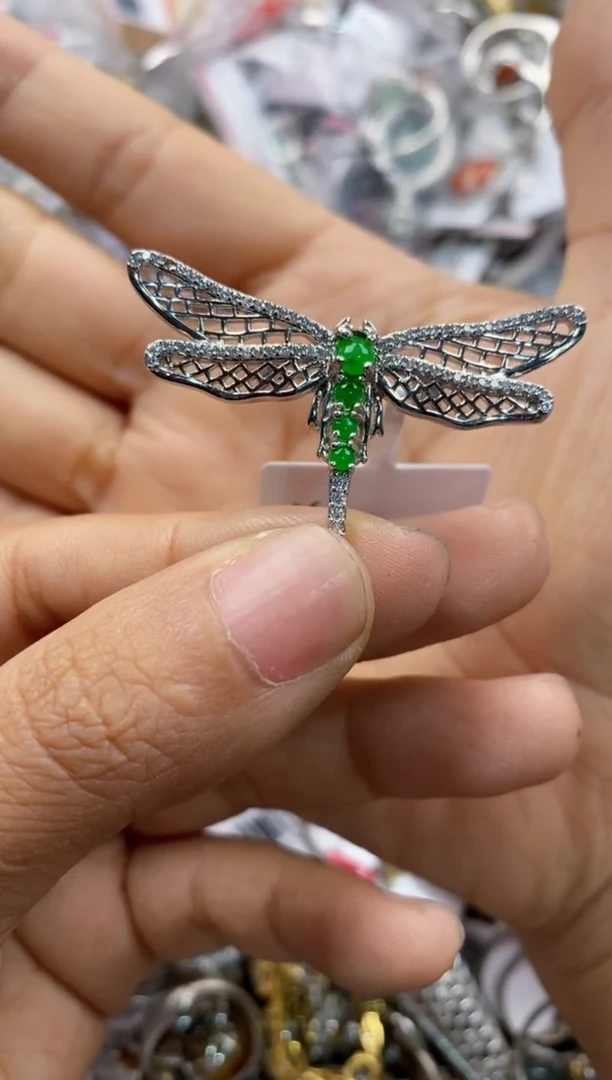 银S925镶嵌戒指翡翠666               8