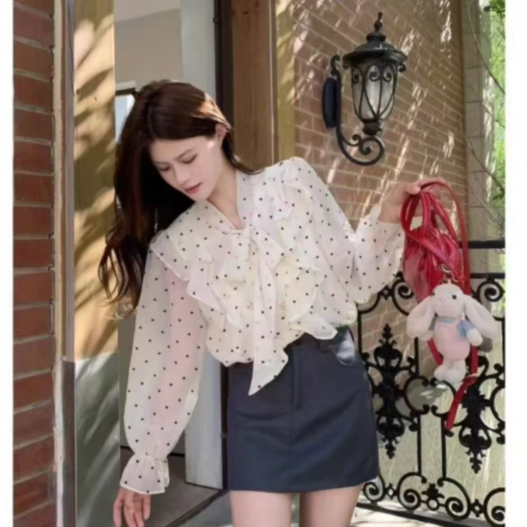 法式波点雪纺上衣女春蝴蝶结小衫气质名媛甜美荷叶边泡泡长袖衬衫