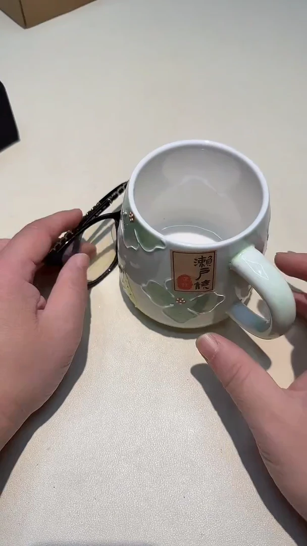 瓷片如图所示AAAAAAAAAAA853