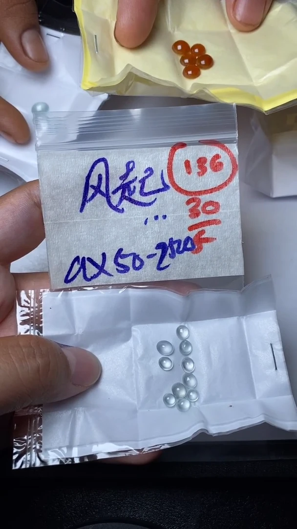 定制翡翠未镶嵌缅甸天然翡翠A货136