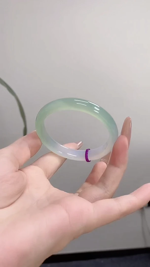 手镯玛瑙/玉髓未镶嵌54-55正圈半山水