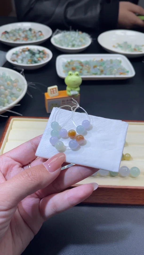颈饰未镶嵌翡翠刘*星翡翠净货