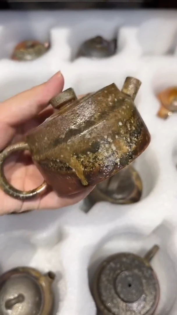 壶418号容量120-130ML金珍珠泥