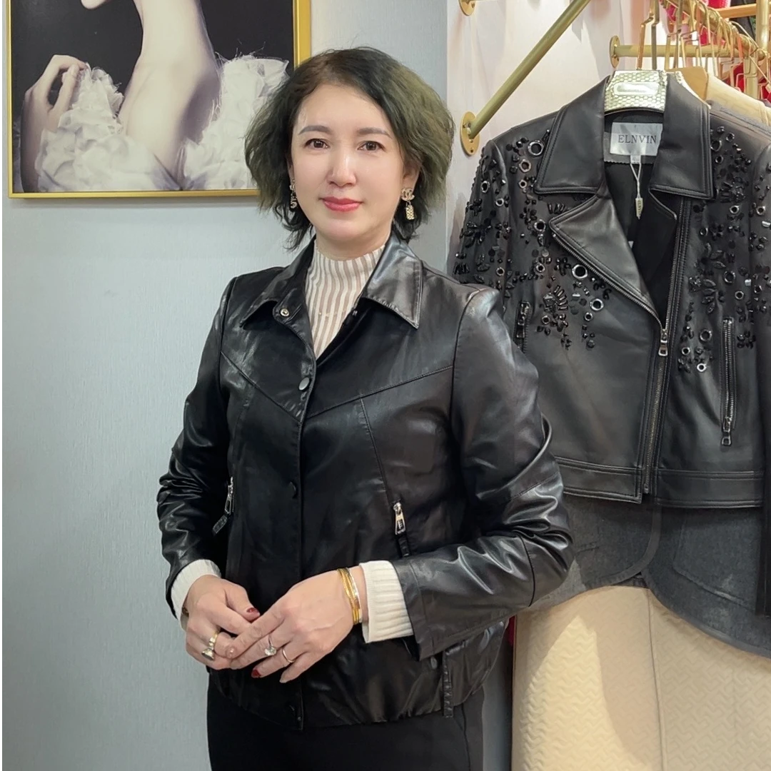 茹茹时装拉链皮衣