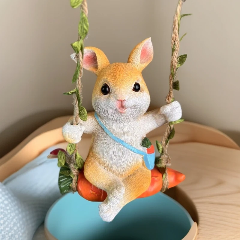 史克森坐在上荡秋千的兔子花园挂件装饰摆件挂件可爱呆萌装饰品