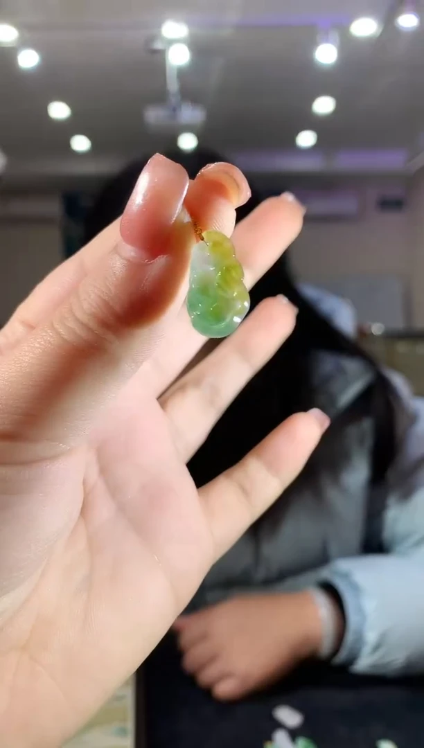 【闪购商品】翡翠吊坠(不含链)未镶嵌096zfp翡翠时尚