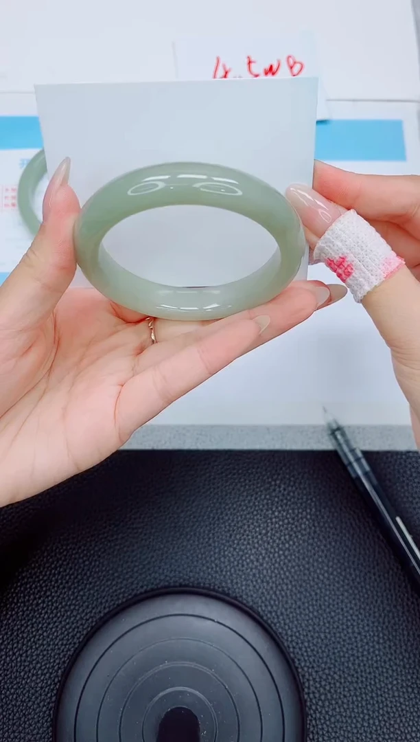 石英质玉手镯未镶嵌194-57.1