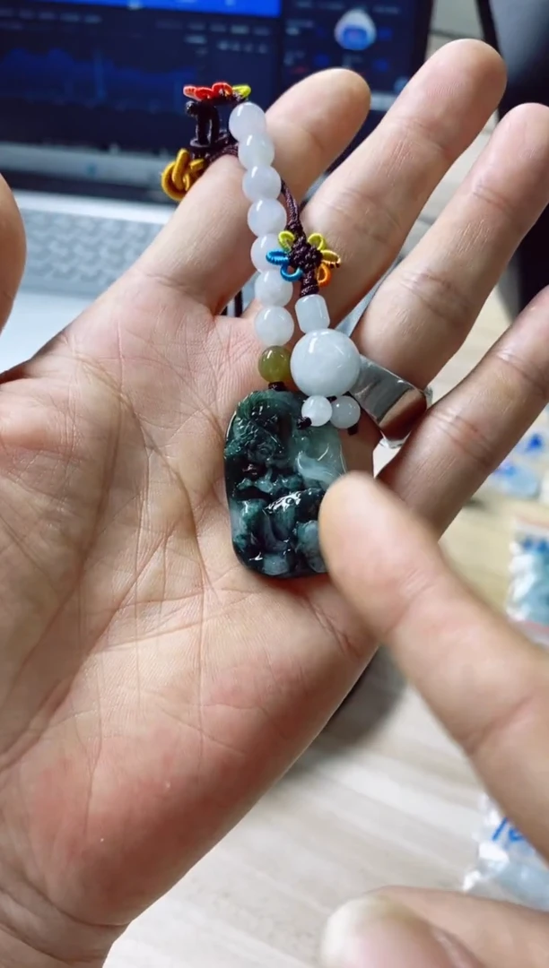 翡翠未镶嵌颈饰我**我39天然缅甸翡翠A货