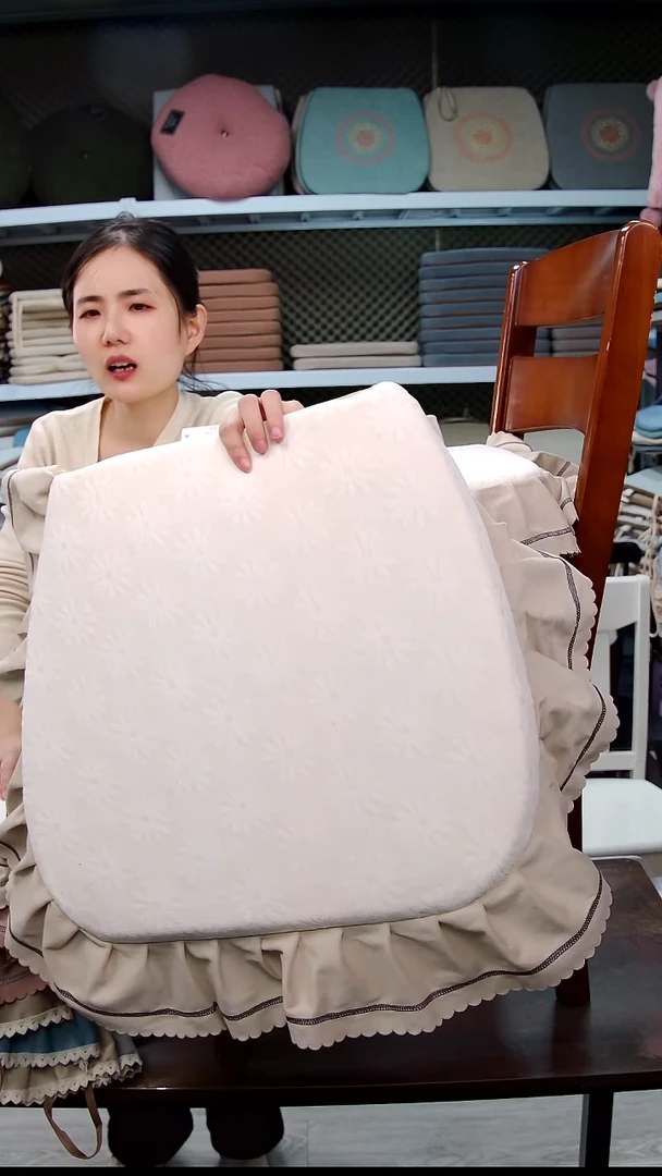 布太阳花雪尼尔米色椅垫4个