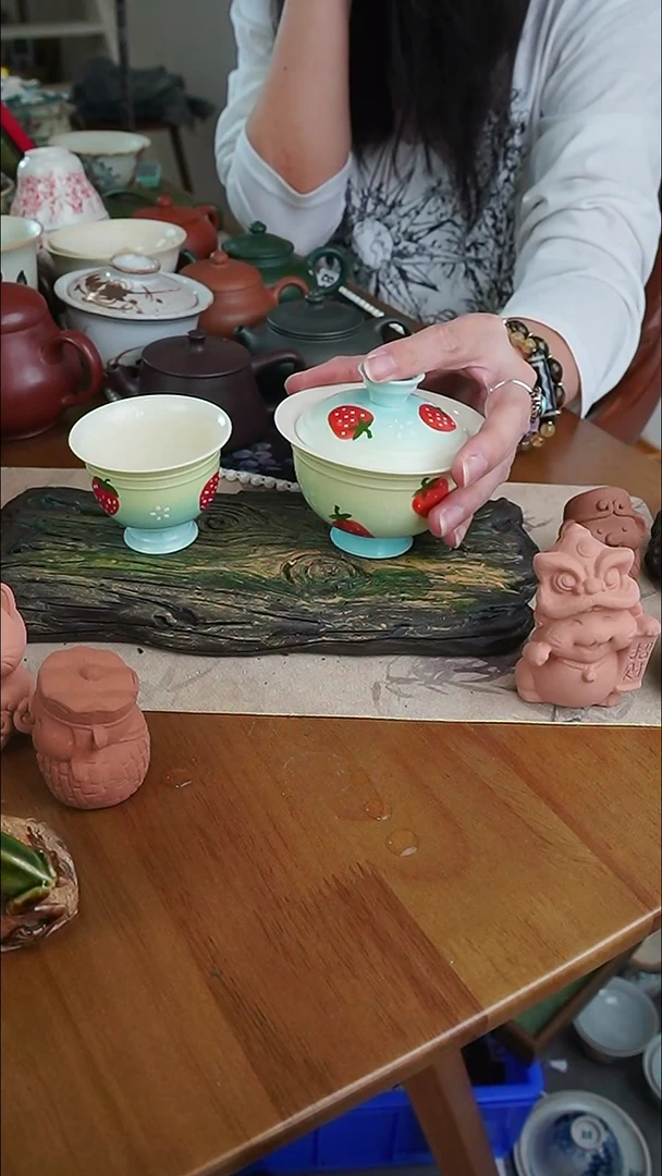 【茶瓷物语】草莓盖碗