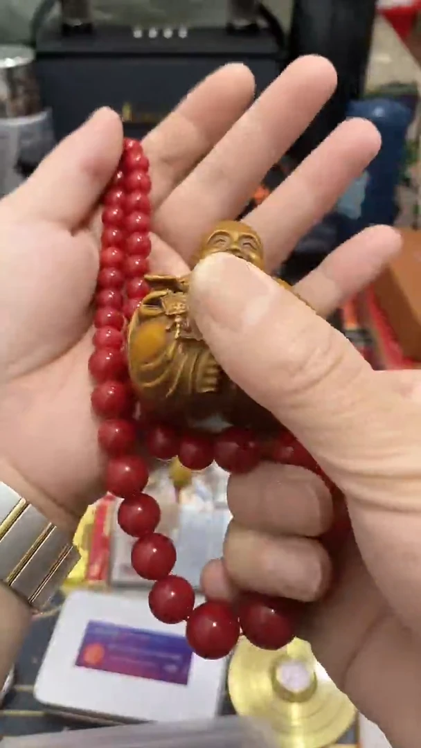 瓷片闪购商品 如图所示