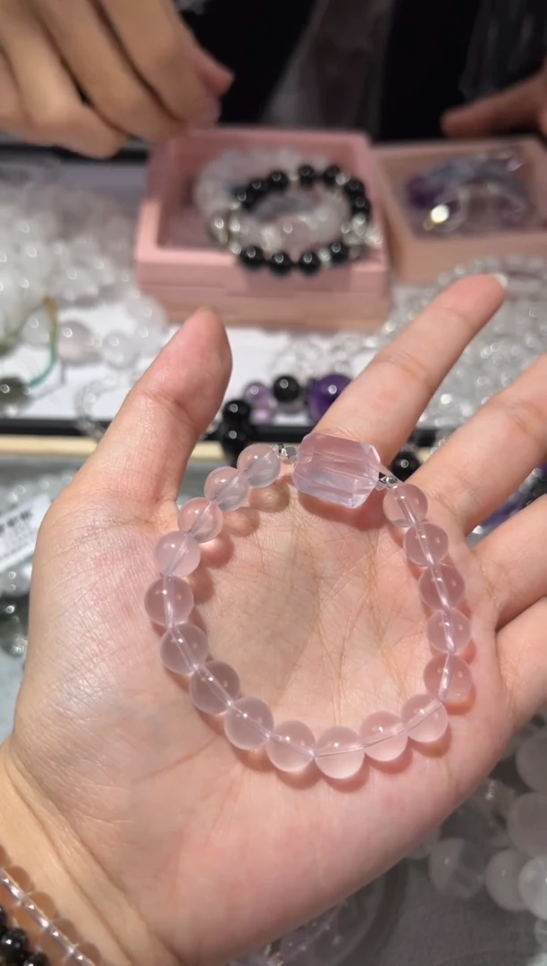 【闪购商品】芙蓉石手链未镶嵌9mm莫粉diy随型