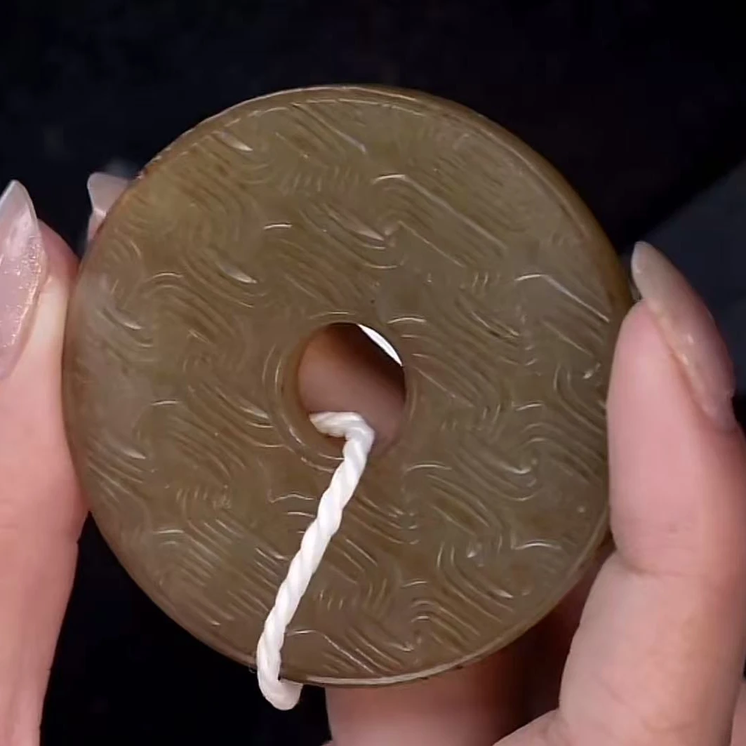 明代和田玉玉璧