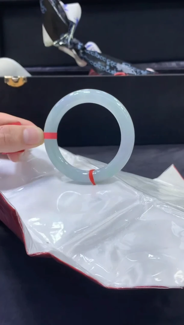 未镶嵌手镯翡翠翡翠手镯