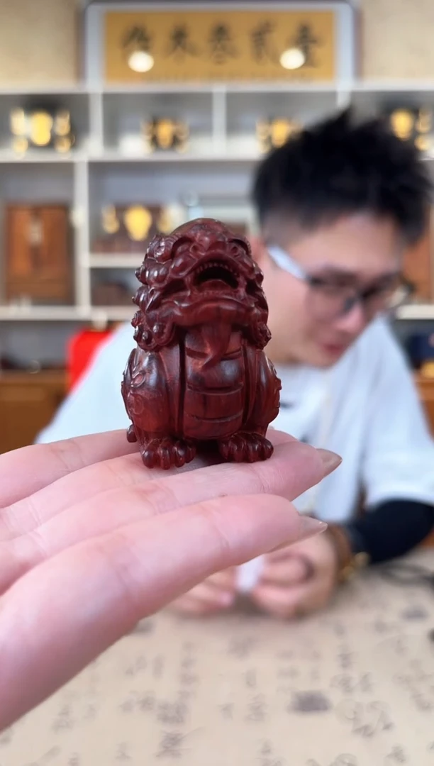 檀香紫檀（小叶紫檀）小貔貅