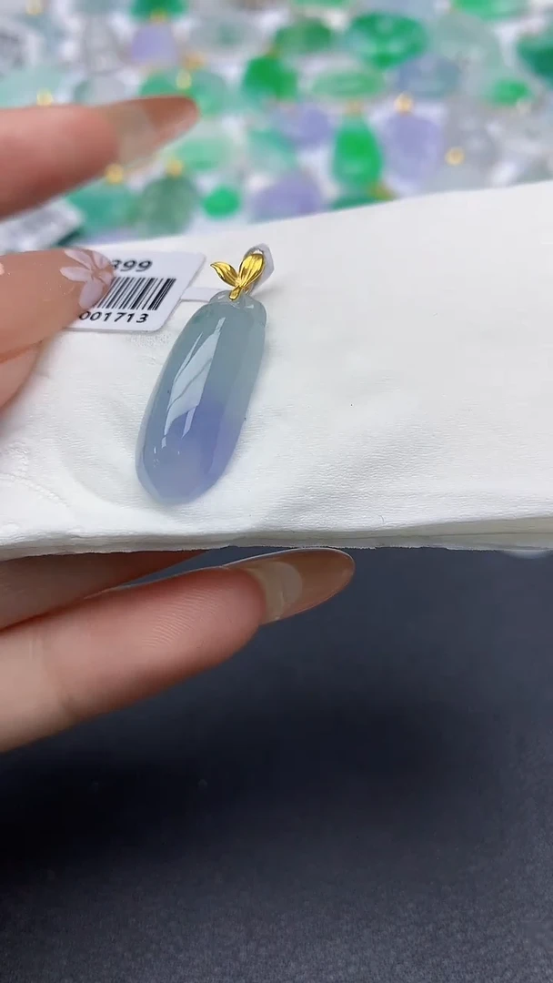 颈饰18K金镶嵌翡翠a货假一赔三支持复检百元上9元证书费自理