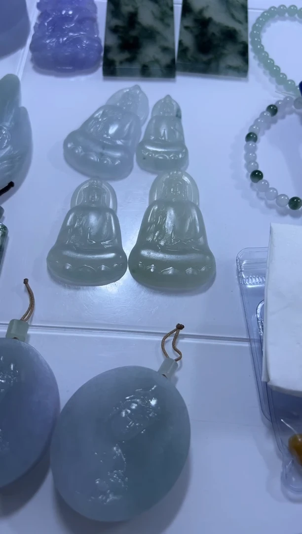 未镶嵌定制翡翠素衣