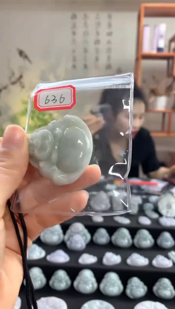 【闪购商品】翡翠颈饰未镶嵌佛公636