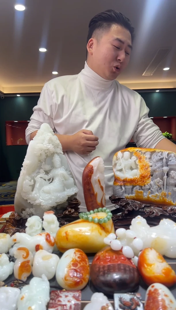 未镶嵌和田玉把件T*和田玉