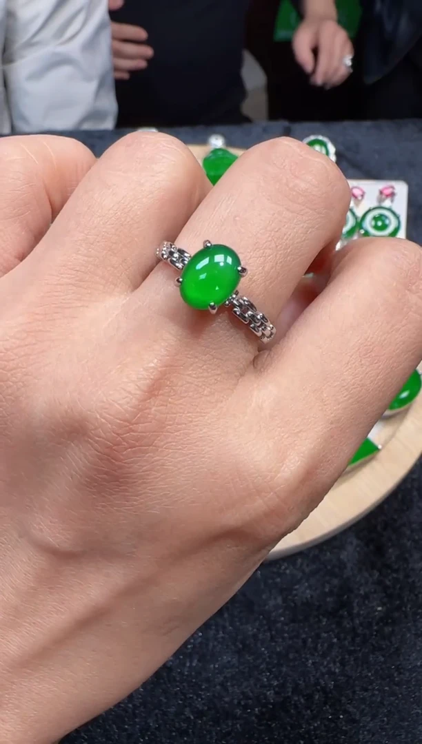 未镶嵌定制翡翠翡翠戒指1