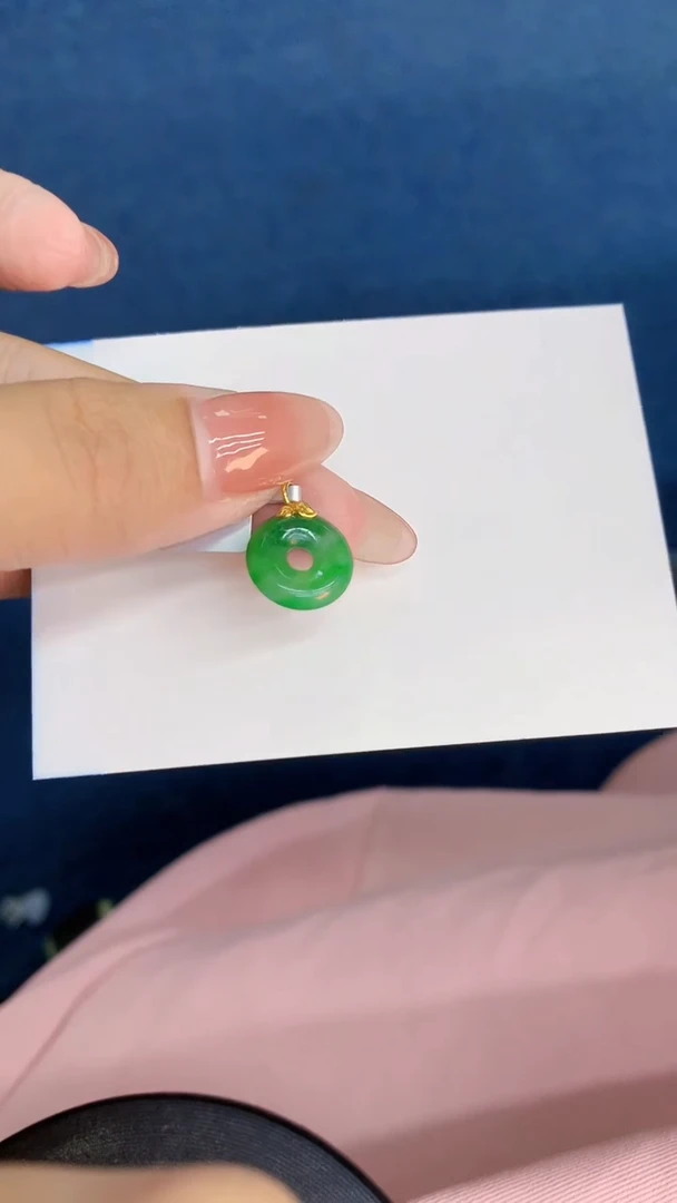 翡翠18K金镶嵌颈饰           1