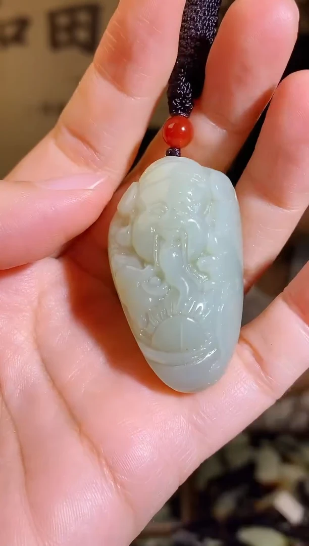 颈饰未镶嵌和田玉1