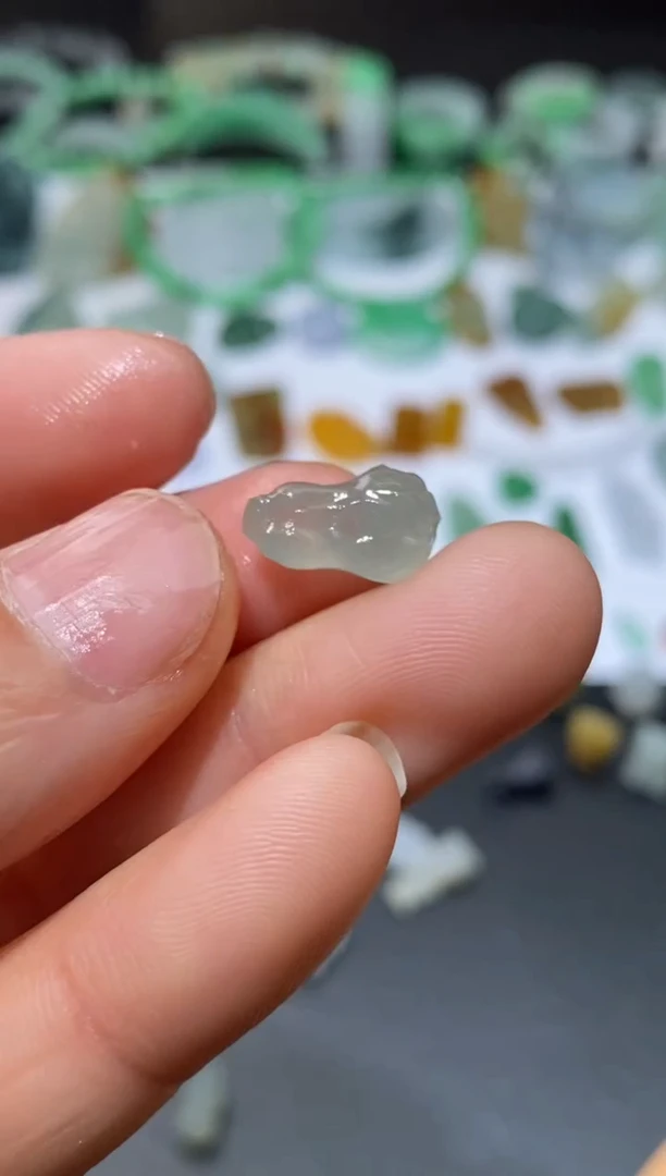 【闪购商品】定制翡翠未镶嵌翡翠毛货~多样性发货一个