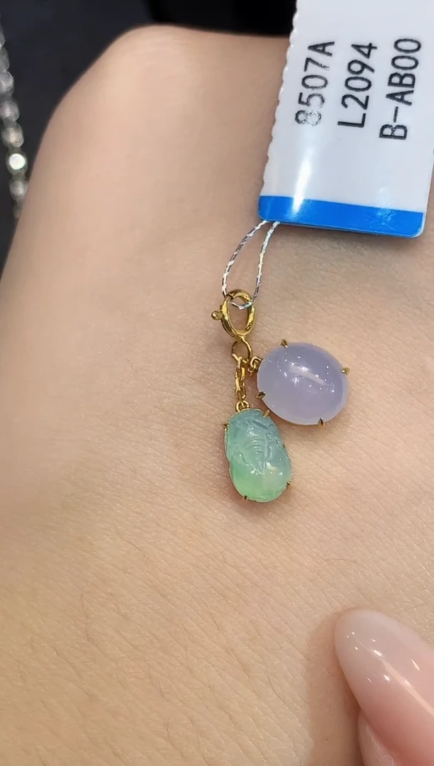 吊坠(不含链)18K金镶嵌翡翠L2094多样性发其一