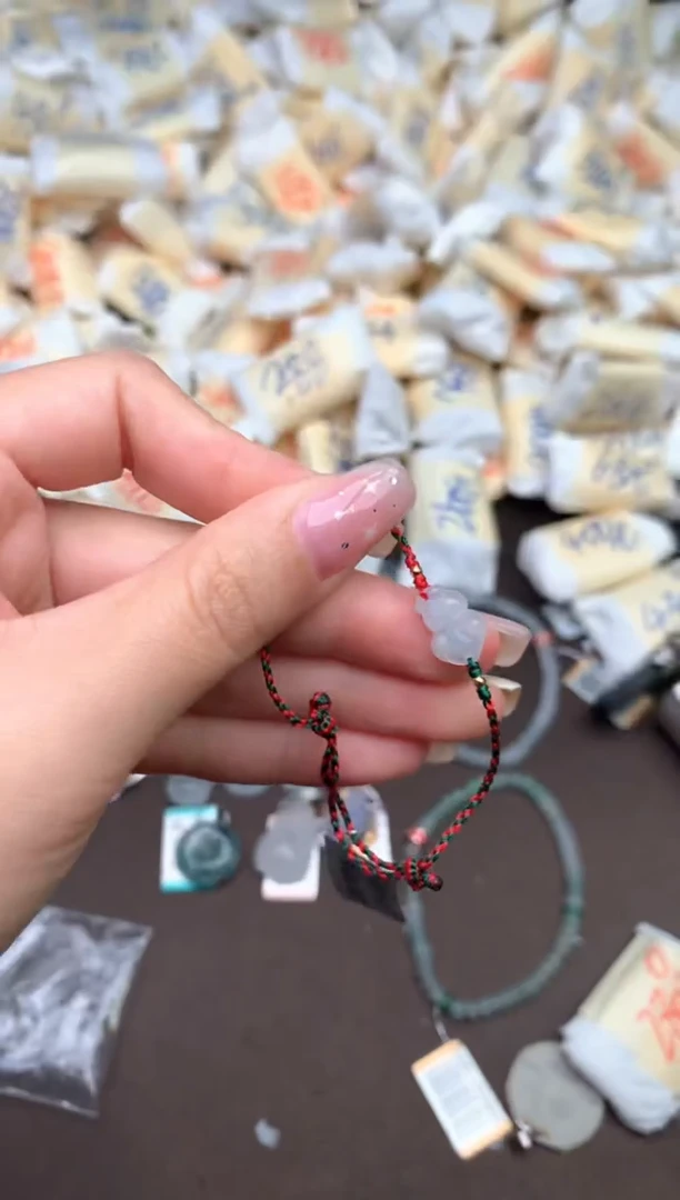 【闪购商品】翡翠手绳18K金镶嵌一