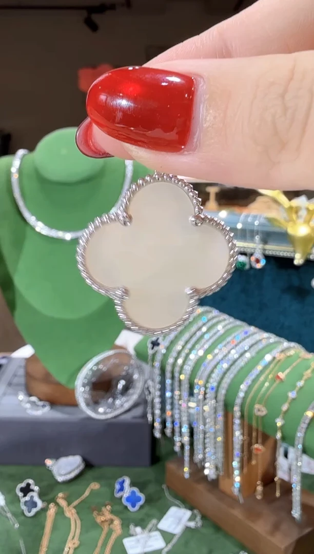 铂Pt950镶嵌贝壳（贝母）吊坠吊坠