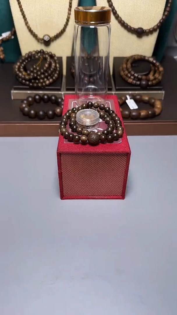 沉香芽庄白棋0.8双圈圆珠