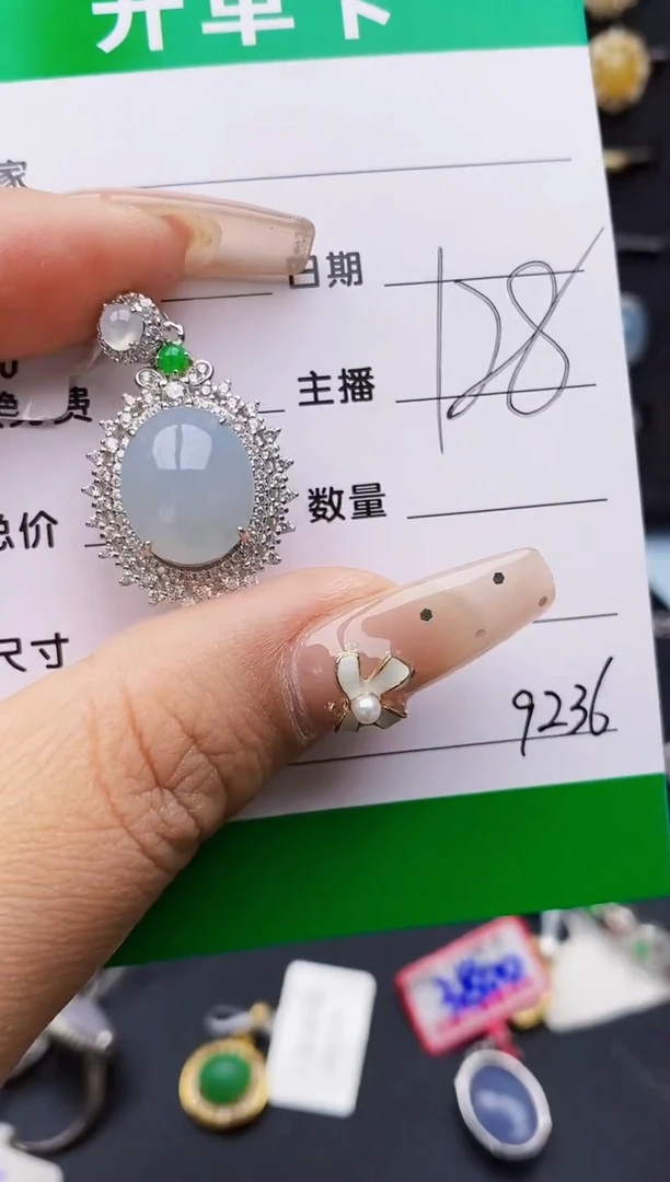翡翠戒指银S925镶嵌9236