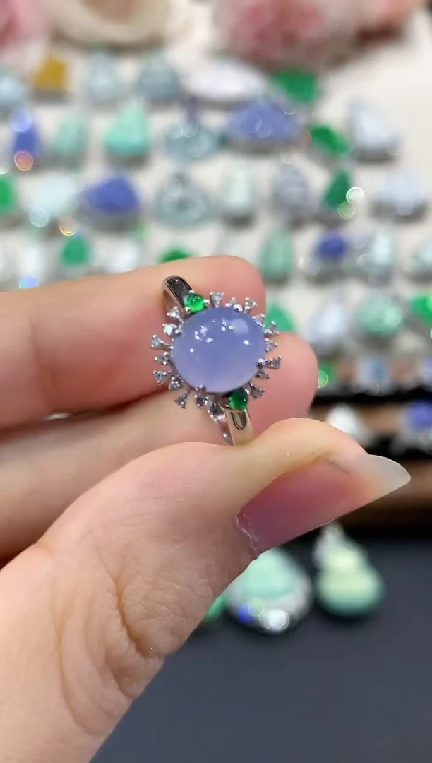 18K金镶嵌戒指翡翠C29 紫货有色差